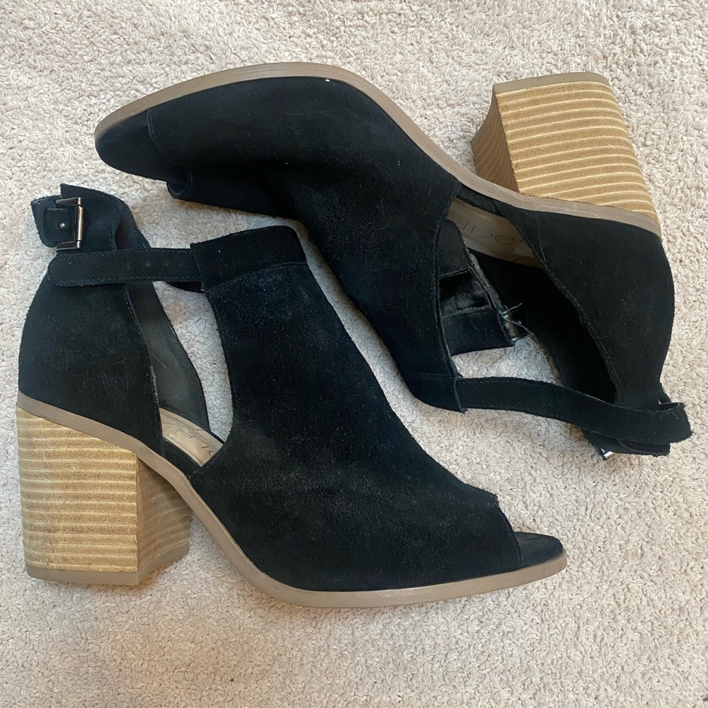 Sole Society Open Tow Block Heel Sandals